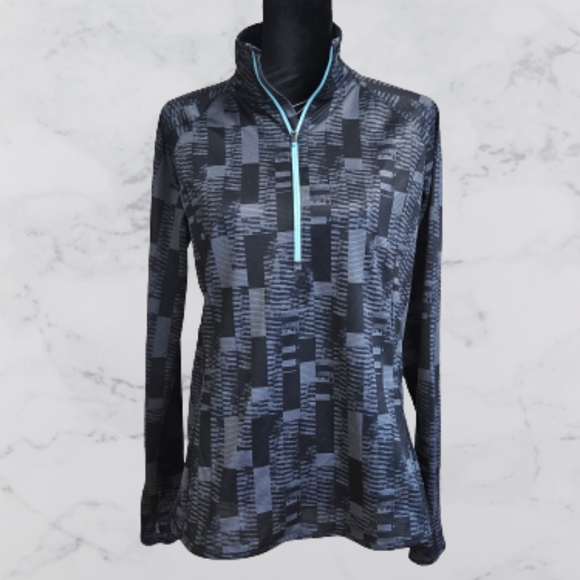 Under Armour Tops - Under Armour women's large long sleeve ¼ zip pull over.